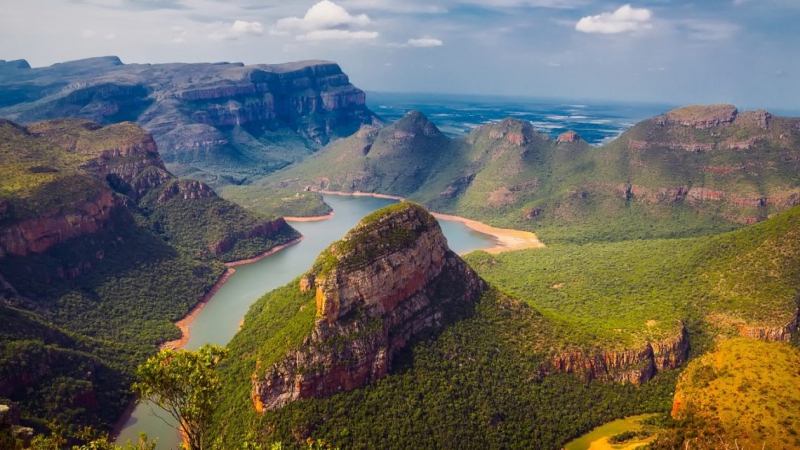 SPECTACULAR SOUTH AFRICA